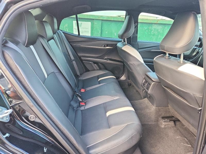 2025 TOYOTA CAMRY SE 10