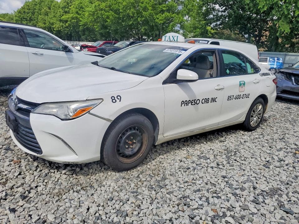2017 TOYOTA CAMRY LE - 1