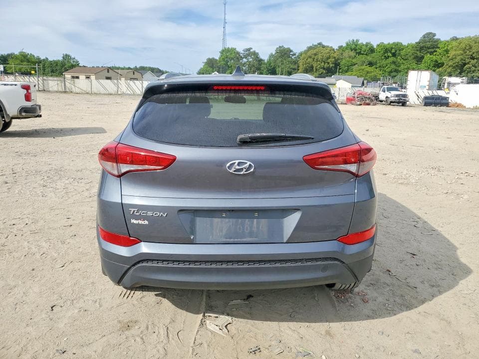 2017 HYUNDAI TUCSON SE PLUS 6