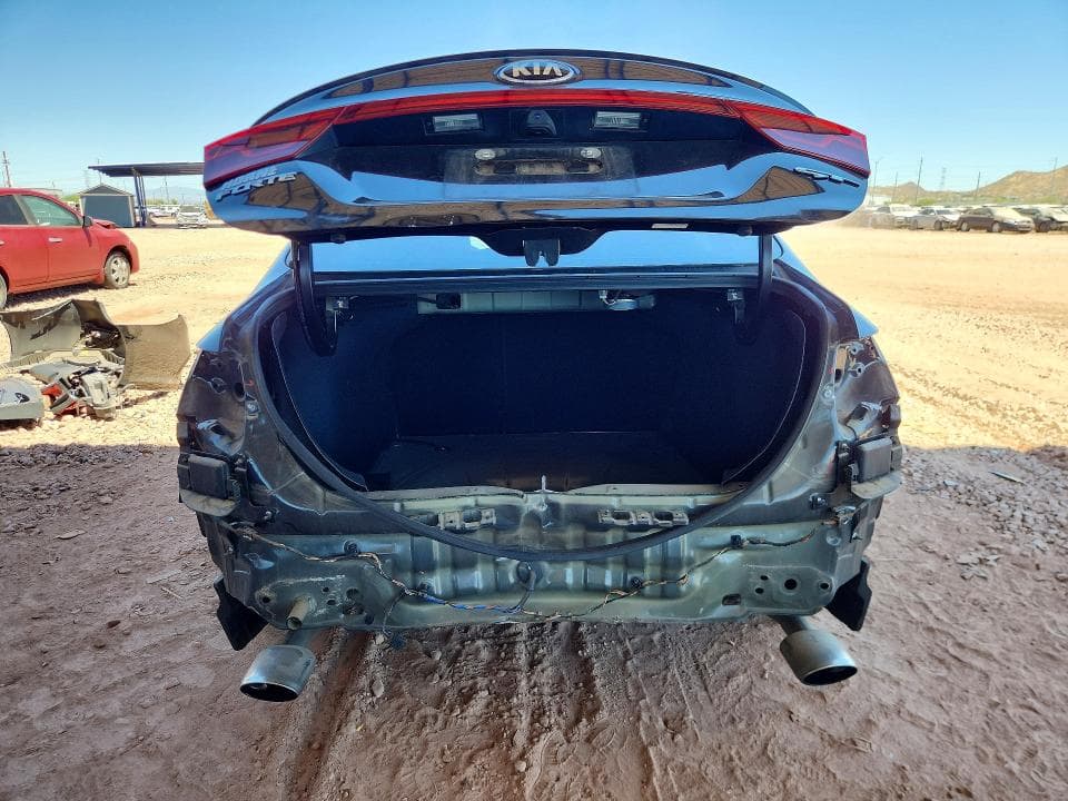 2021 KIA FORTE GT 6