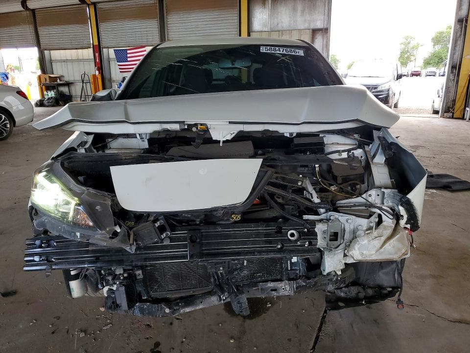 2021 NISSAN LEAF SV 5