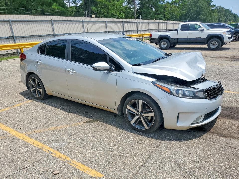 2017 KIA FORTE EX 4