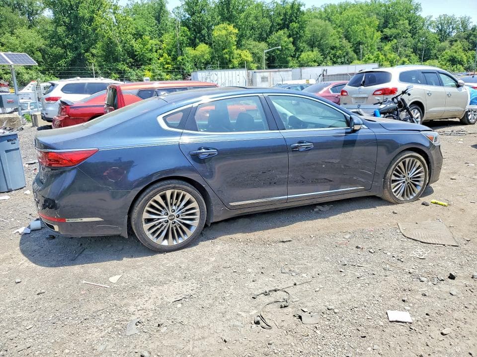 2017 KIA CADENZA LIMITED 3