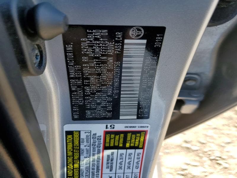 2019 TOYOTA CAMRY LE 12