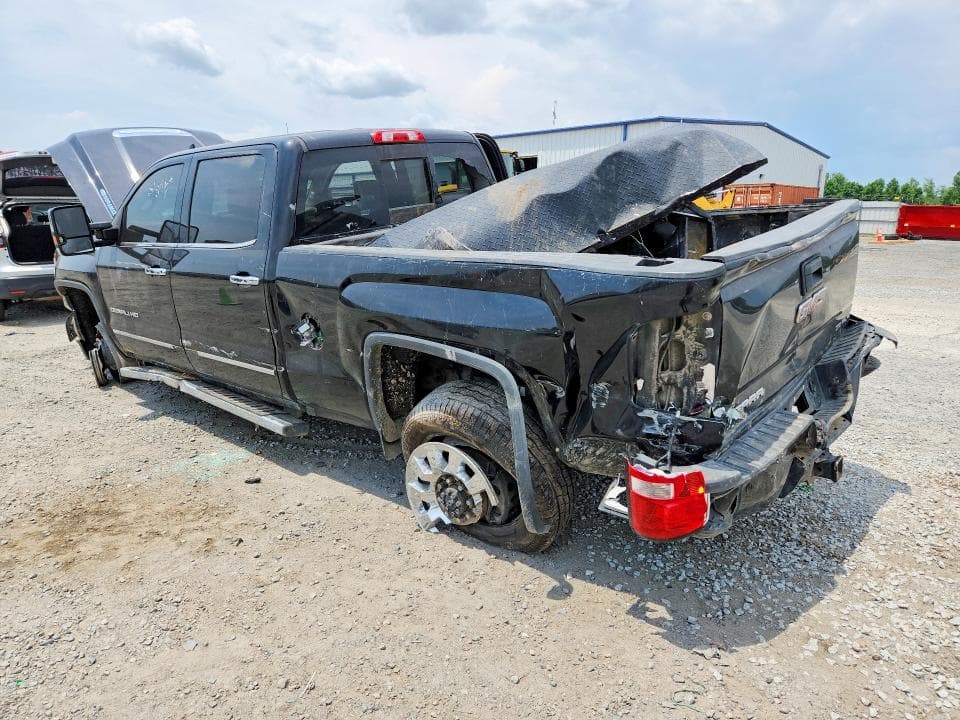 2017 GMC SIERRA K2500 DENALI 4