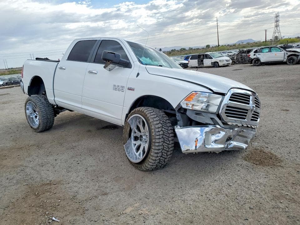 2017 RAM 1500 SLT 4