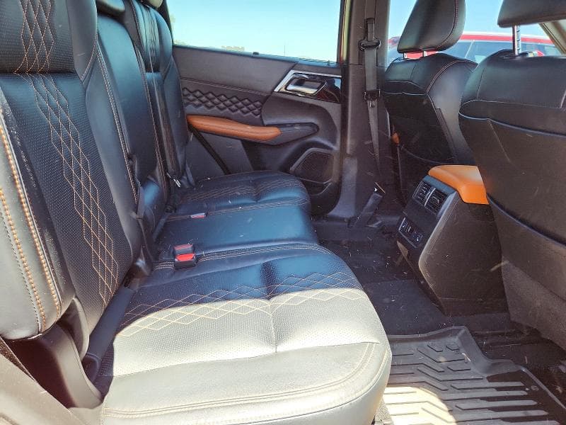 2023 MITSUBISHI OUTLANDER SEL 11