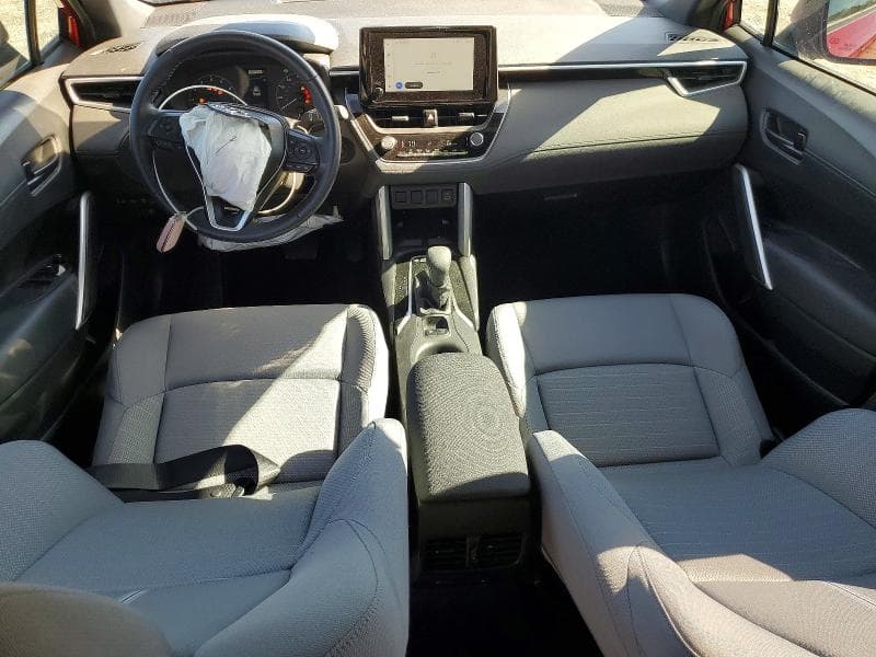 2025 TOYOTA COROLLA CROSS HYBRID SE 8