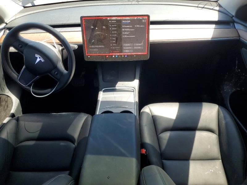 2024 TESLA MODEL Y 8