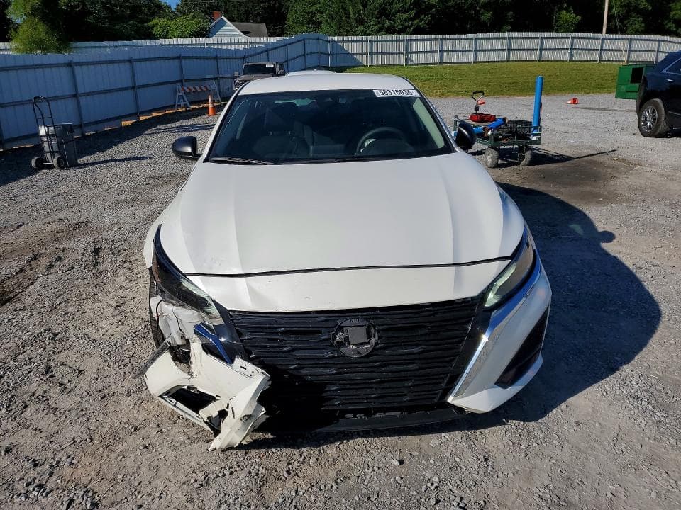 2024 NISSAN ALTIMA SV 5