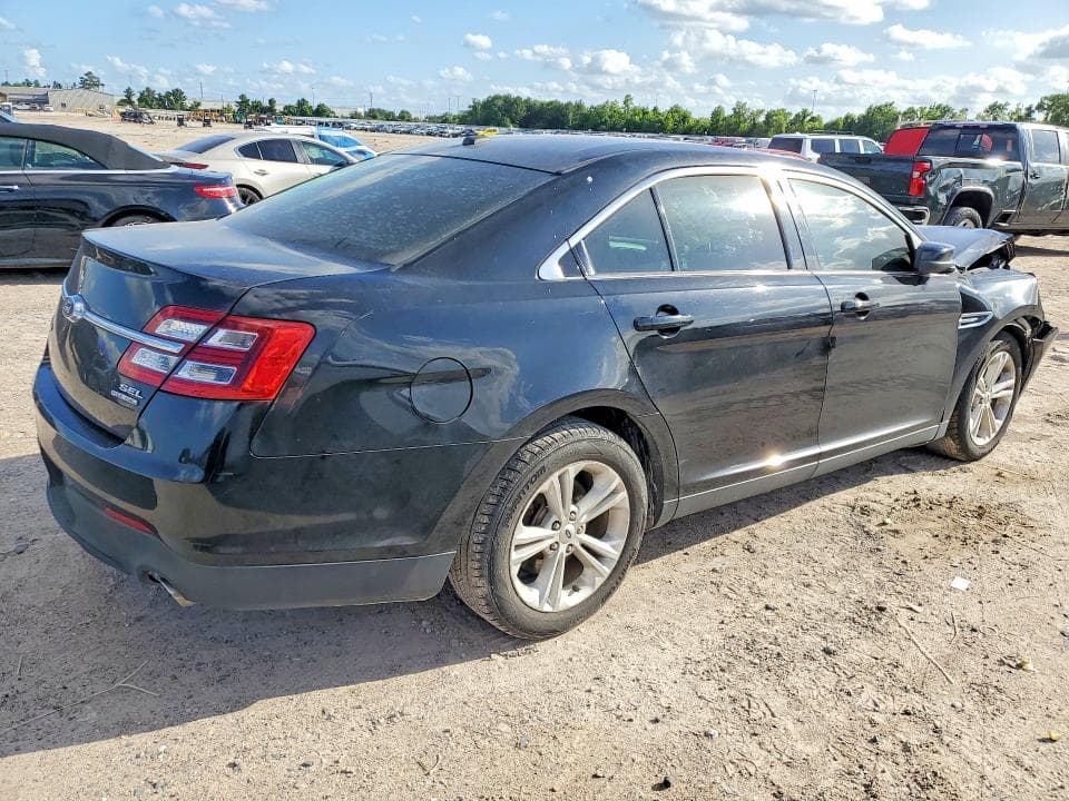 2017 FORD TAURUS SEL 3