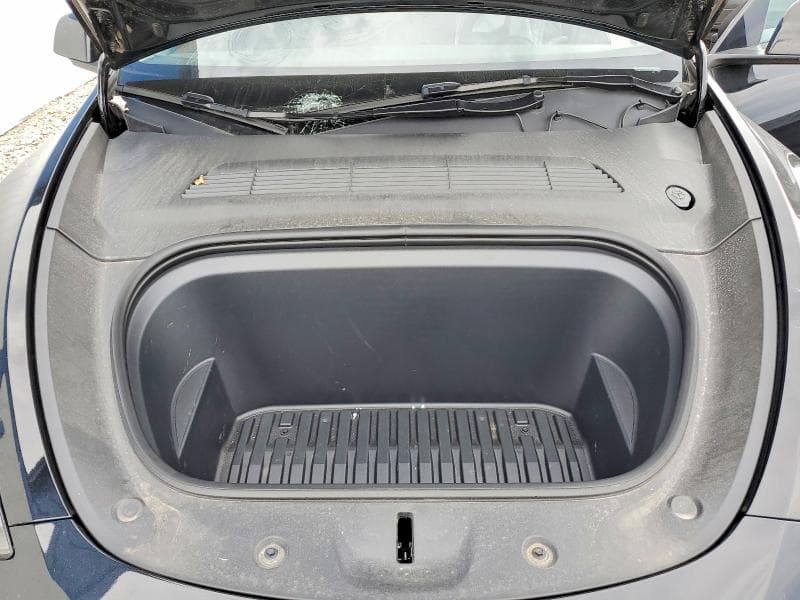 2025 TESLA MODEL Y 11