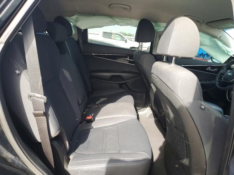 2019 KIA SORENTO L 11
