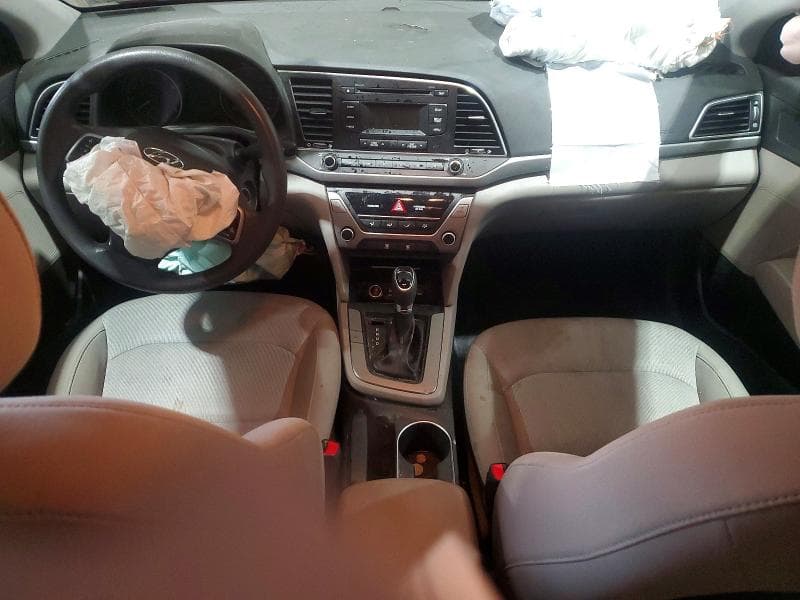 2017 HYUNDAI ELANTRA SE 8
