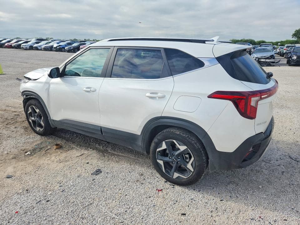 2024 KIA SELTOS EX 2