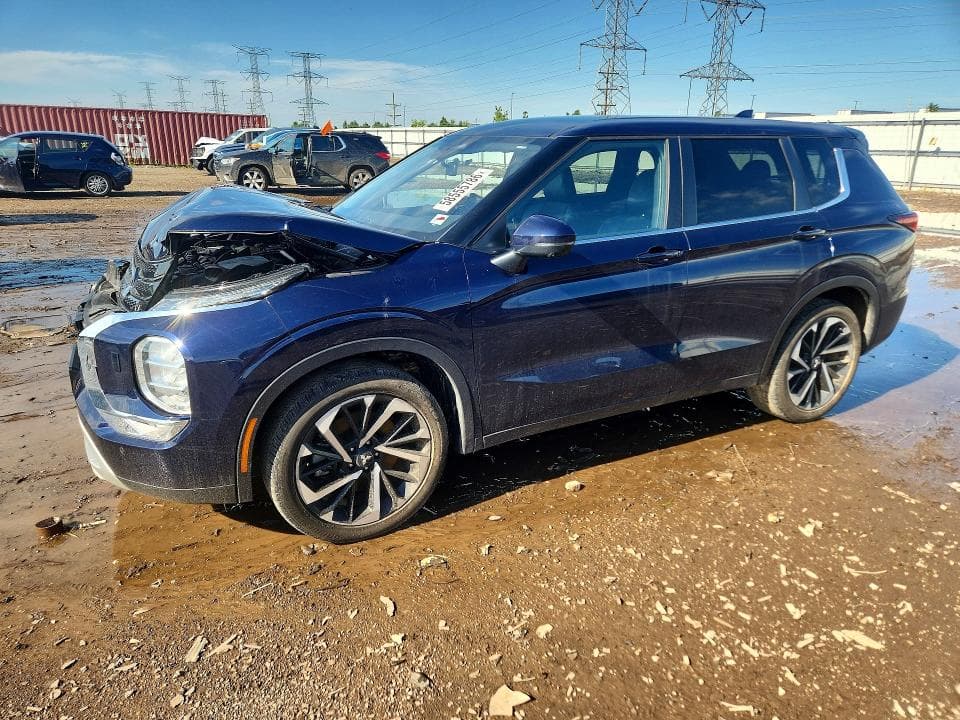2023 MITSUBISHI OUTLANDER SE - 1