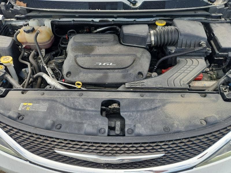 2017 CHRYSLER PACIFICA LIMITED 12