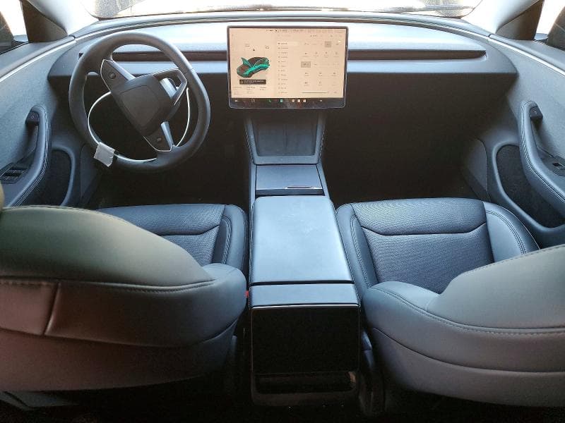 2025 TESLA MODEL 3 8