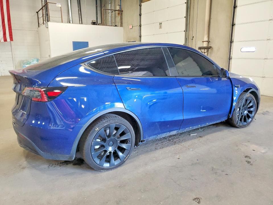 2022 TESLA MODEL Y 3