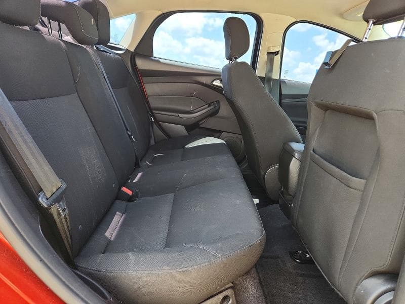 2018 FORD FOCUS SE 10