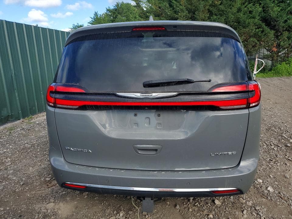 2022 CHRYSLER PACIFICA LIMITED 6
