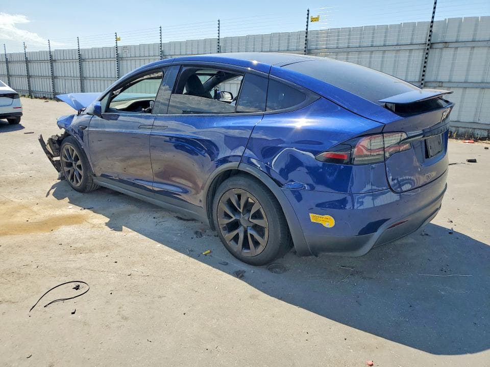 2022 TESLA MODEL X 2