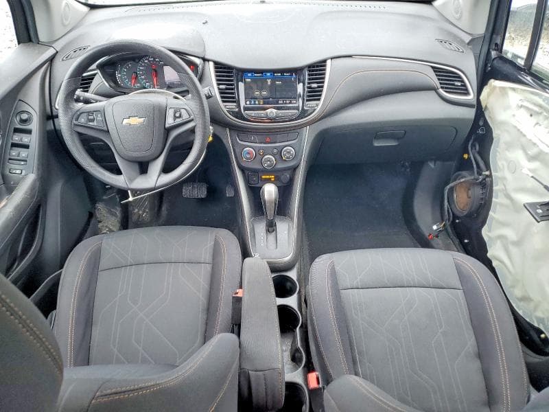 2018 CHEVROLET TRAX 1LT 8