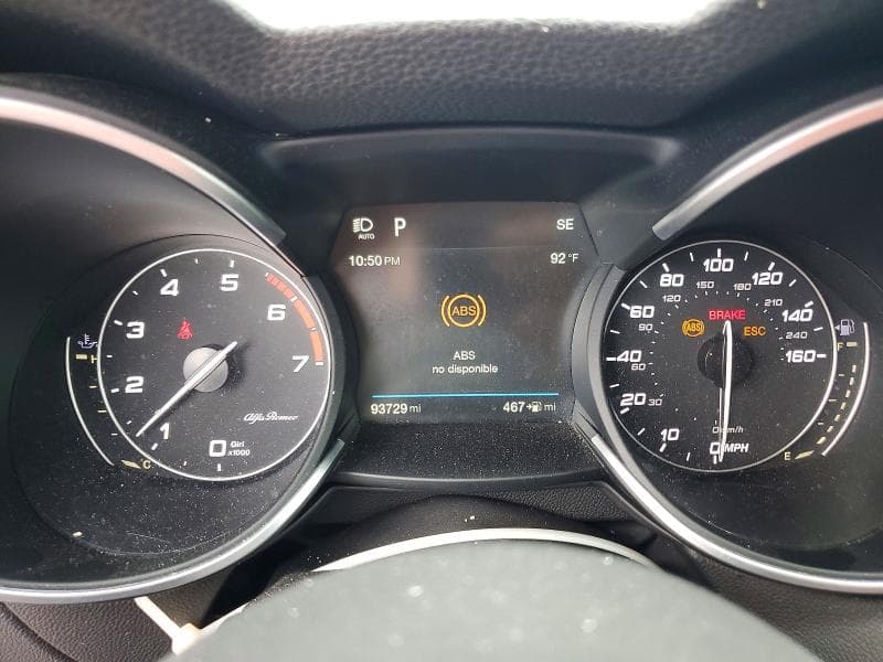 2018 ALFA ROMEO STELVIO 9
