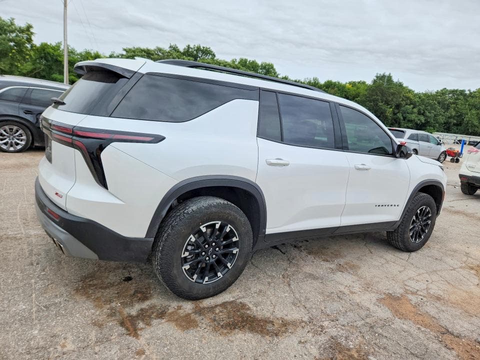 2024 CHEVROLET TRAVERSE LT Z71 3