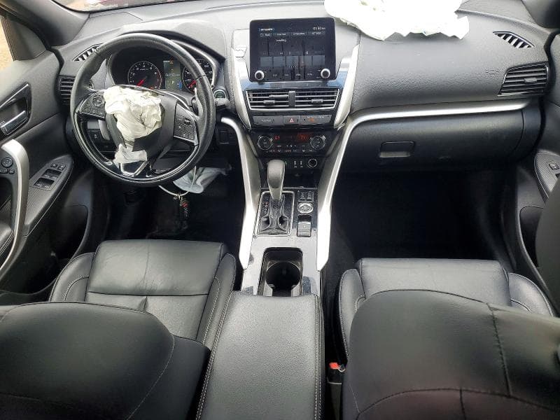 2024 MITSUBISHI ECLIPSE CROSS SE 8