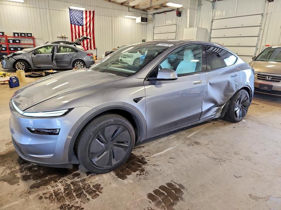2026 TESLA MODEL Y - 1