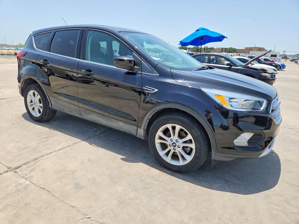2019 FORD ESCAPE SE 4