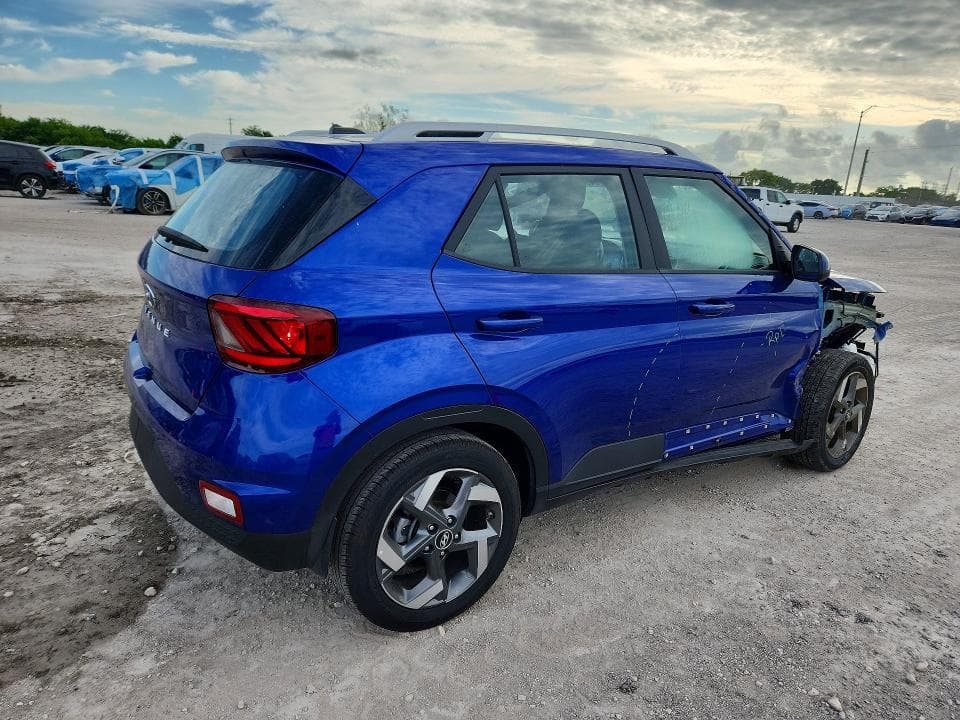 2025 HYUNDAI VENUE SEL 3