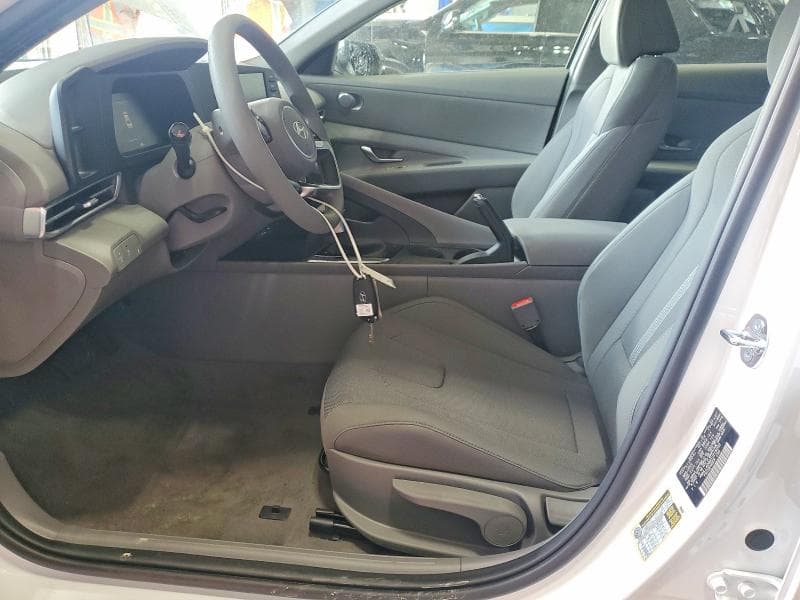 2026 HYUNDAI ELANTRA SE 7