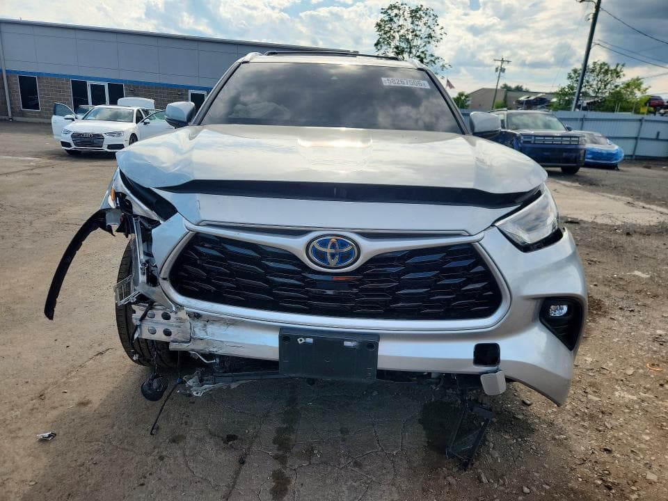 2021 TOYOTA HIGHLANDER HYBRID XLE 5