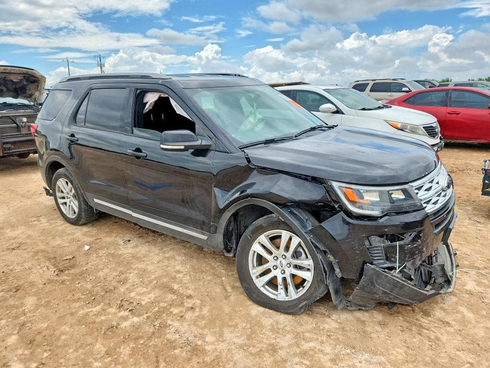 2019 FORD EXPLORER XLT 4