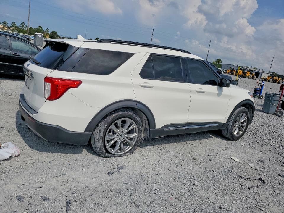 2022 FORD EXPLORER XLT 3