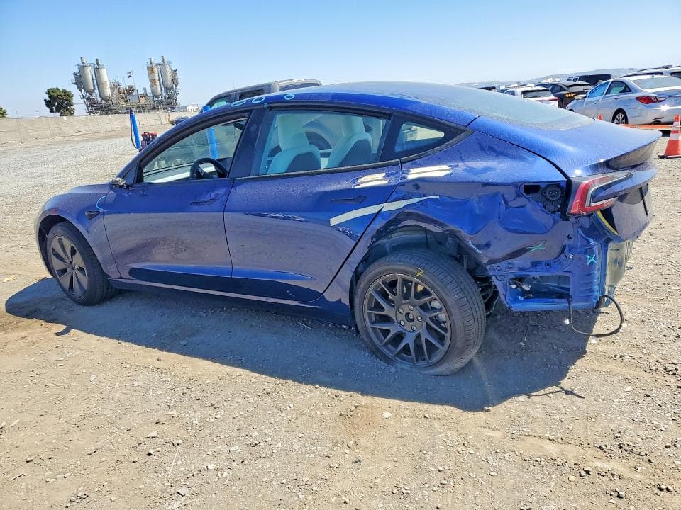 2025 TESLA MODEL 3 2