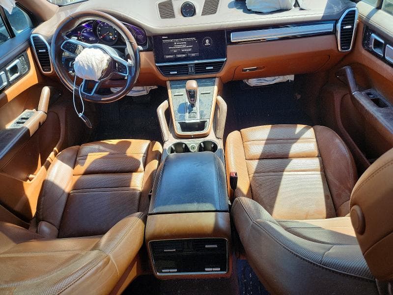 2023 PORSCHE CAYENNE BASE 8