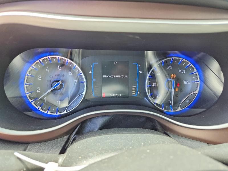 2017 CHRYSLER PACIFICA 9