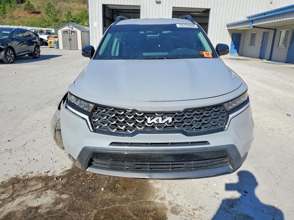2022 KIA SORENTO S 5
