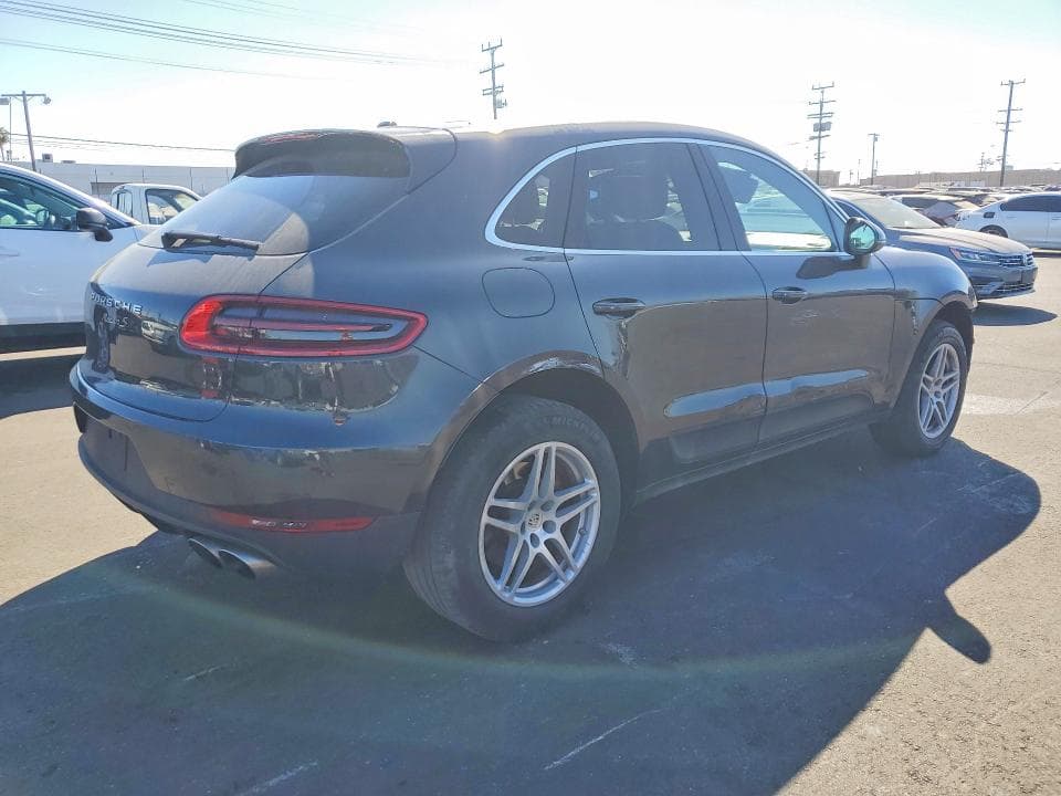 2018 PORSCHE MACAN S 3