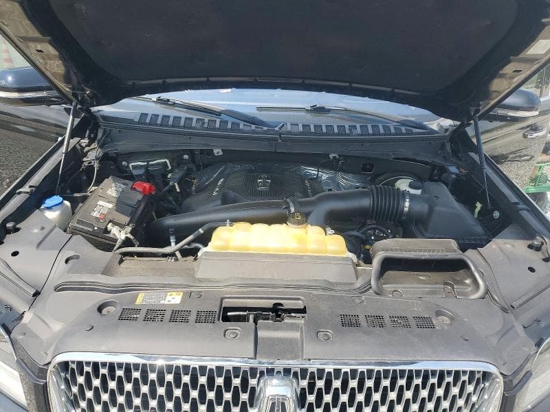 2019 LINCOLN NAVIGATOR SELECT 12