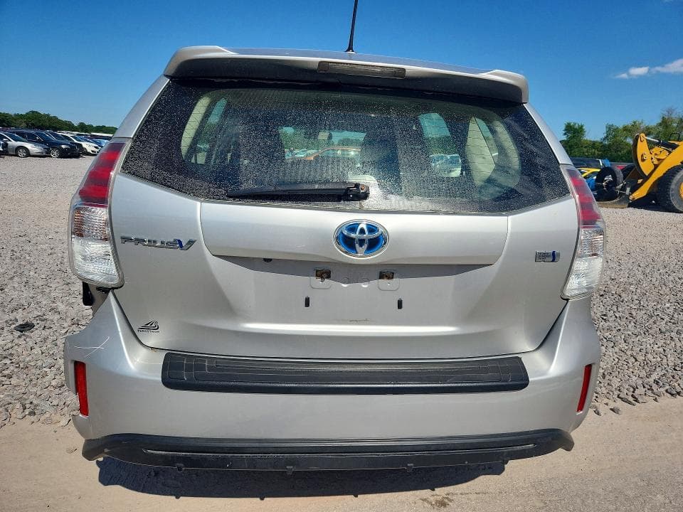 2017 TOYOTA PRIUS V THREE 6