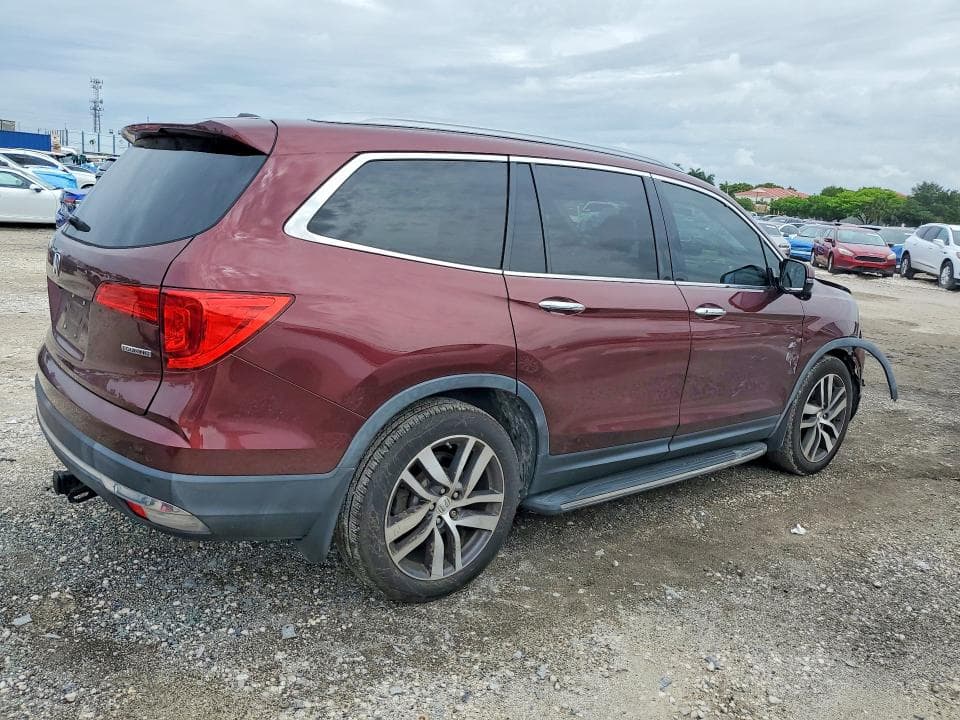 2018 HONDA PILOT TOURING 3