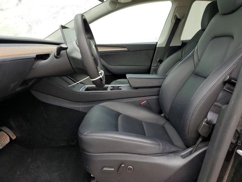 2025 TESLA MODEL Y 7