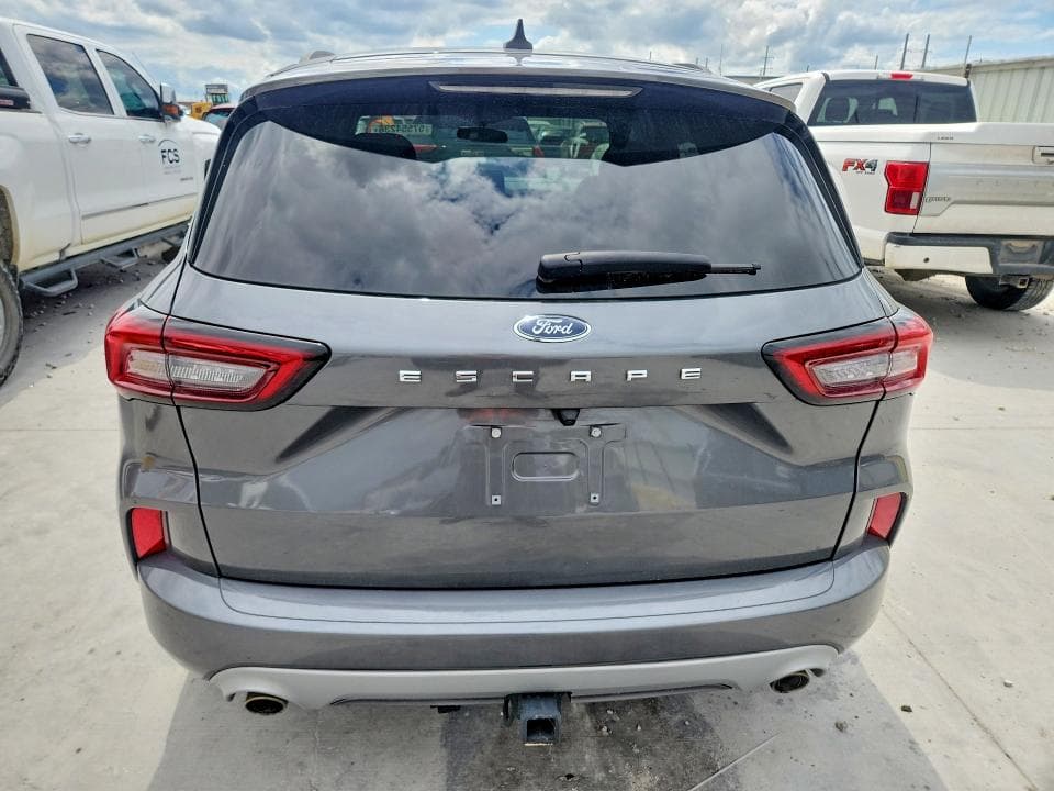 2024 FORD ESCAPE ST LINE 6