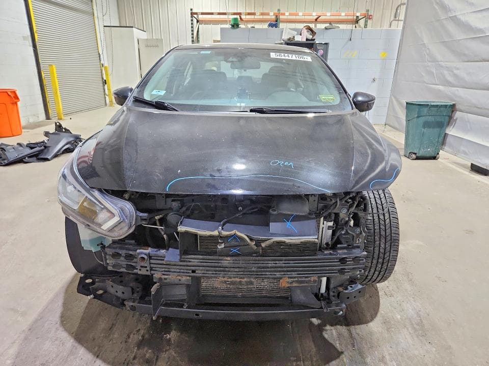 2021 NISSAN VERSA SV 5
