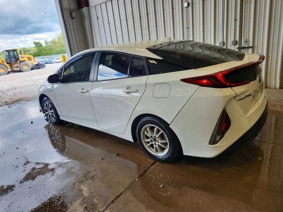 2022 TOYOTA PRIUS PRIME LE 2