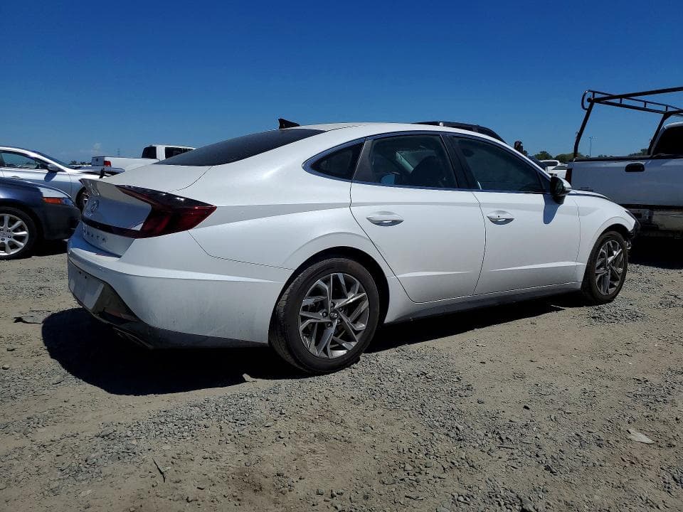 2021 HYUNDAI SONATA SEL 3